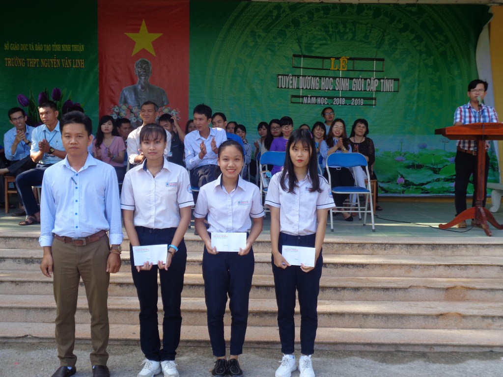 Lễ tuyên dương học sinh giỏi cấp tỉnh năm học 2018-2019